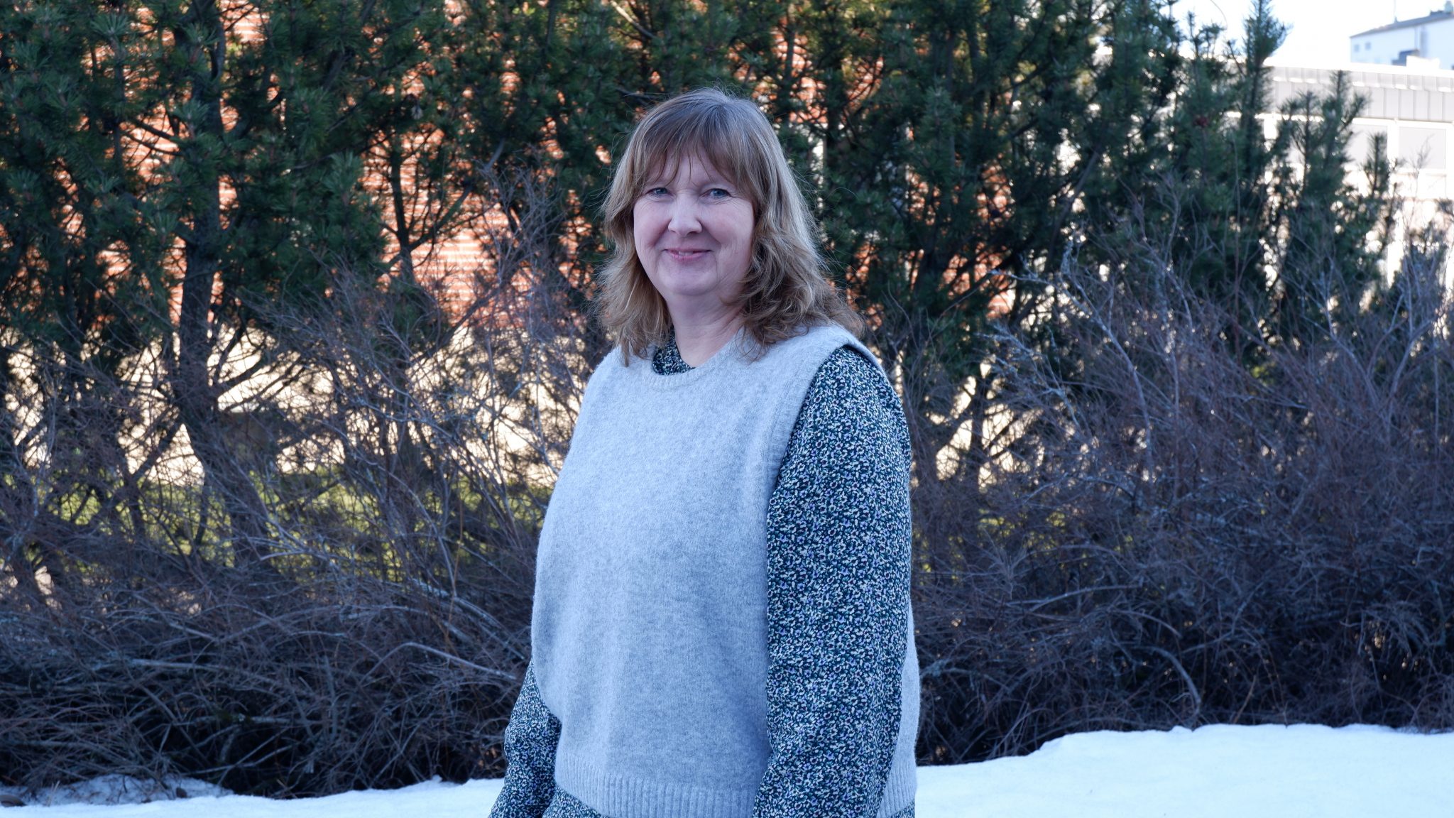 bildet viser en ansatt